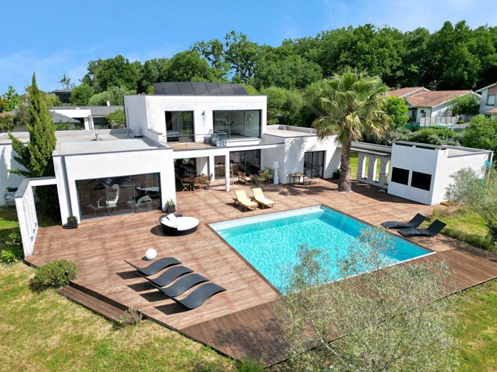 Image No.2-5 Bed House for sale