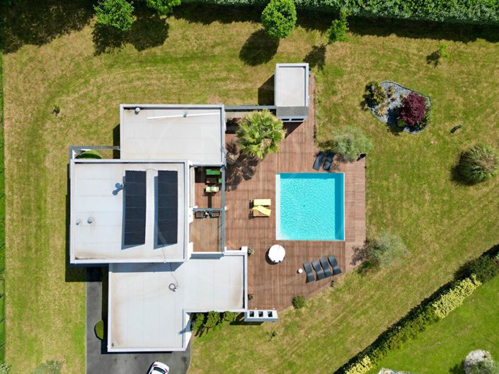 Image No.3-5 Bed House for sale