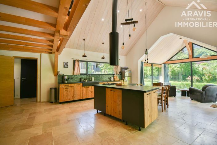 Image No.1-3 Bed House for sale