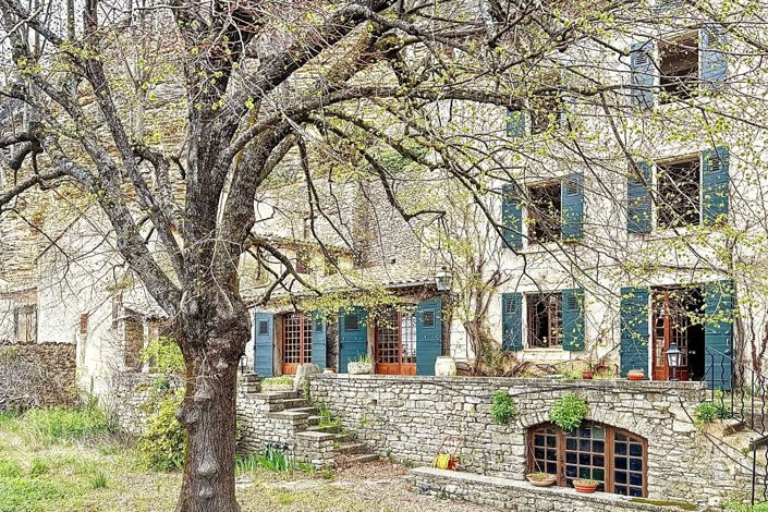 Image No.1-4 Bed House for sale