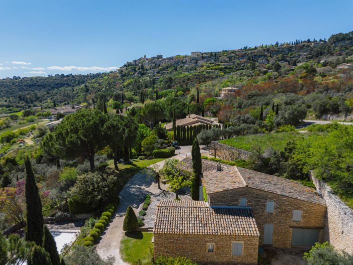 Image No.2-Maison de 6 chambres à vendre à Gordes