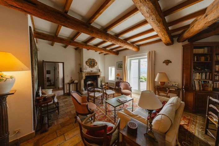 Image No.6-Maison de 6 chambres à vendre à Gordes