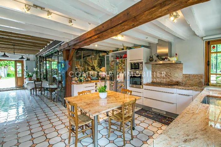 Image No.4-5 Bed House for sale