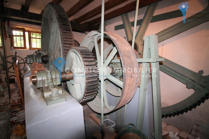 Image No.6-5 Bed House for sale