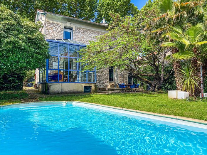 Image No.1-4 Bed House for sale