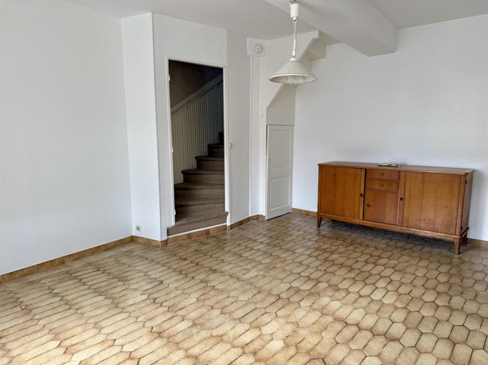 Image No.3-1 Bed House for sale