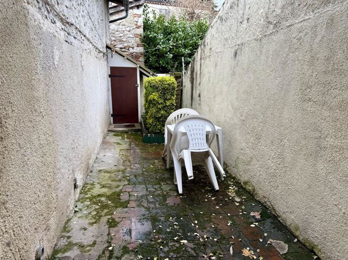 Image No.6-1 Bed House for sale