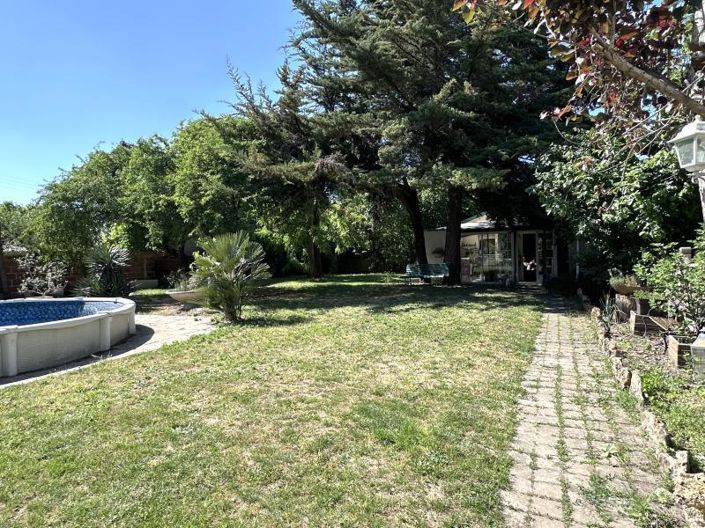 Image No.1-4 Bed House for sale