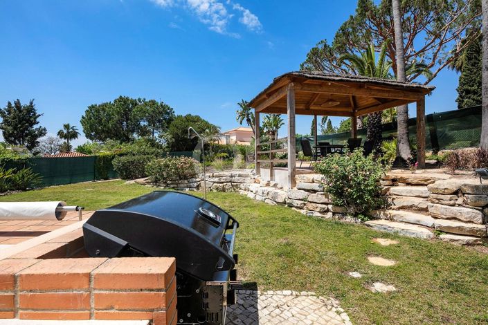 Image No.11-3 Bed House for sale