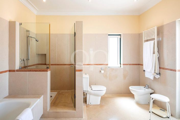 Image No.23-3 Bed House for sale