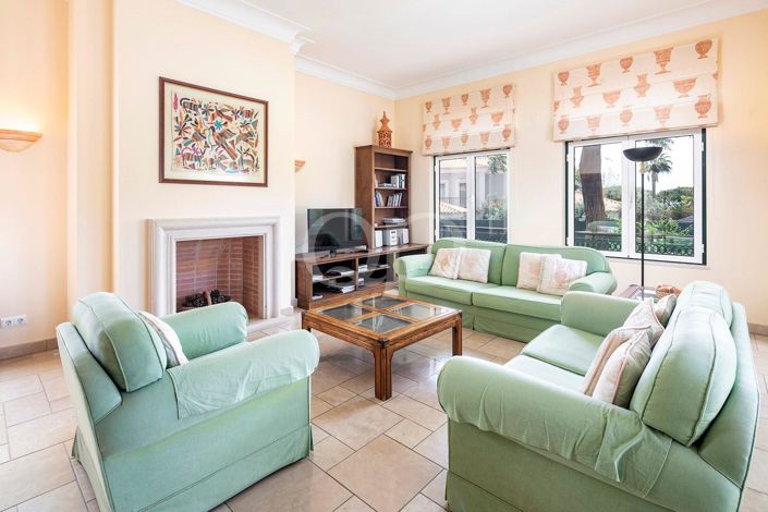 Image No.5-3 Bed House for sale