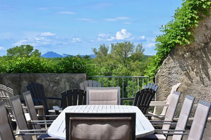 Image No.40-12 Bed House for sale