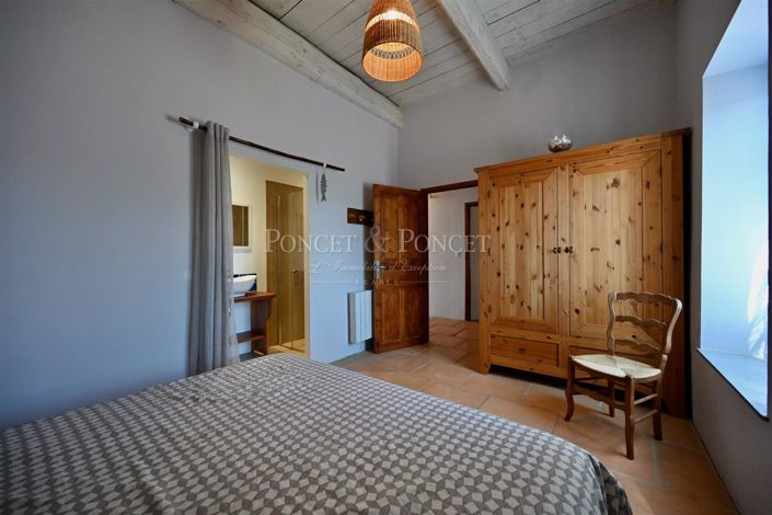 Image No.41-12 Bed House for sale