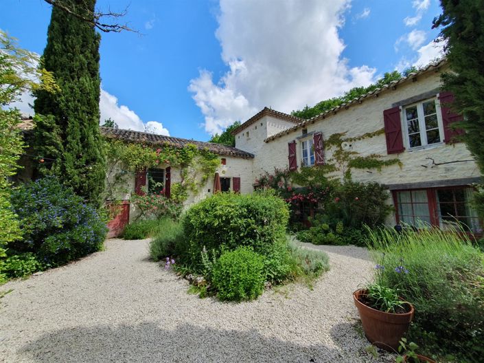 Image No.1-4 Bed House for sale