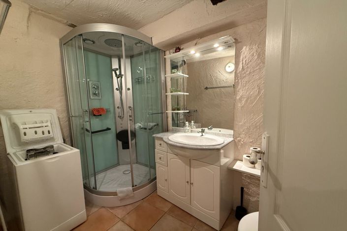 Image No.14-5 Bed House for sale