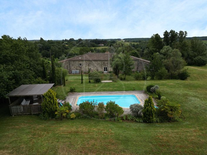 Image No.18-8 Bed House for sale