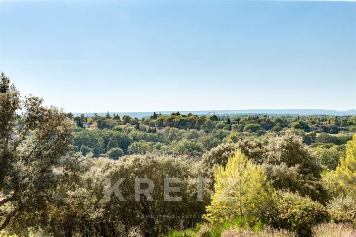 Image No.3-8 Bed House for sale