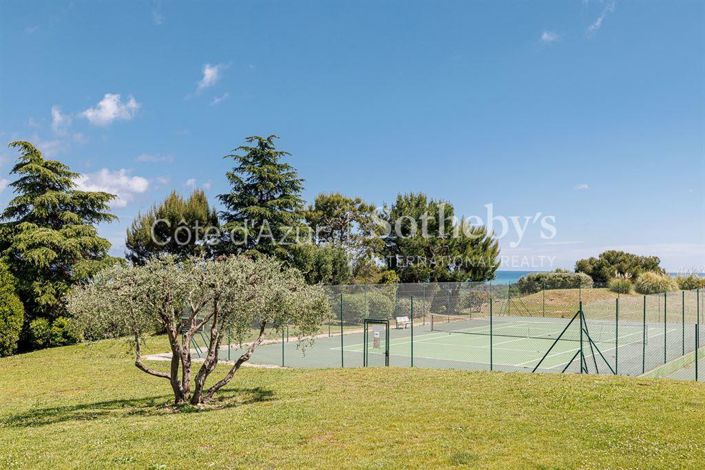 Image No.18-4 Bed Property for sale