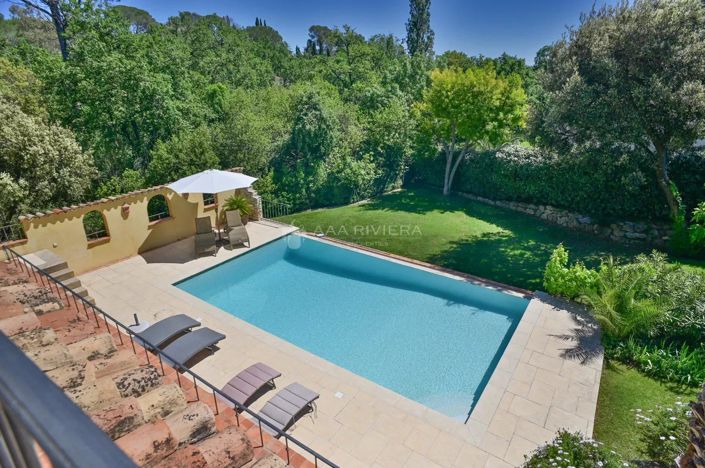 Image No.1-4 Bed House for sale