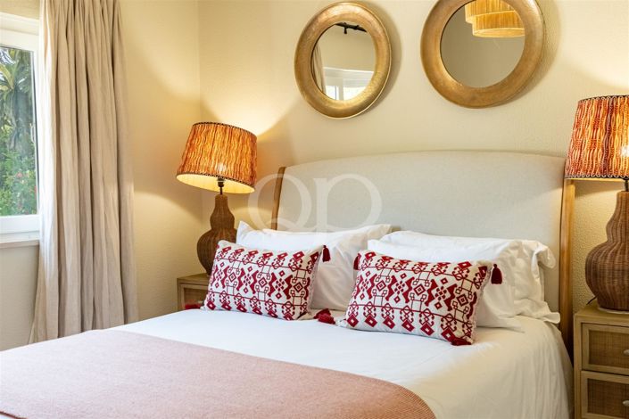 Image No.12-5 Bed House for sale