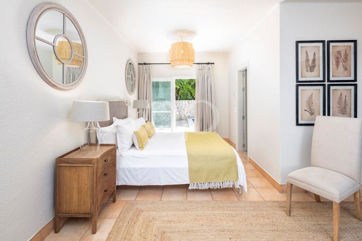 Image No.14-5 Bed House for sale