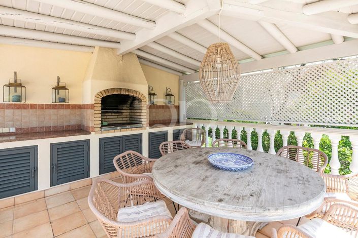 Image No.18-5 Bed House for sale