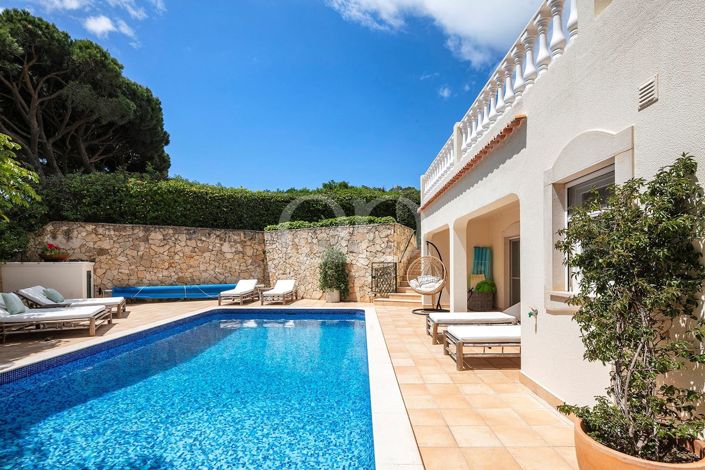 Image No.20-5 Bed House for sale