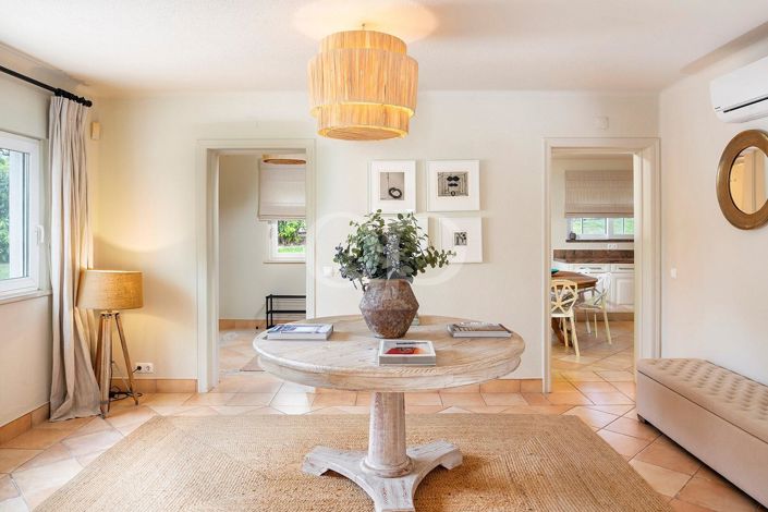 Image No.29-5 Bed House for sale