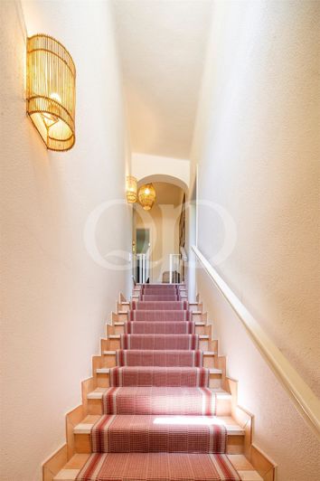 Image No.33-5 Bed House for sale