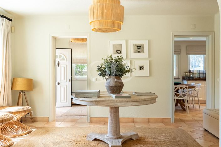 Image No.4-5 Bed House for sale