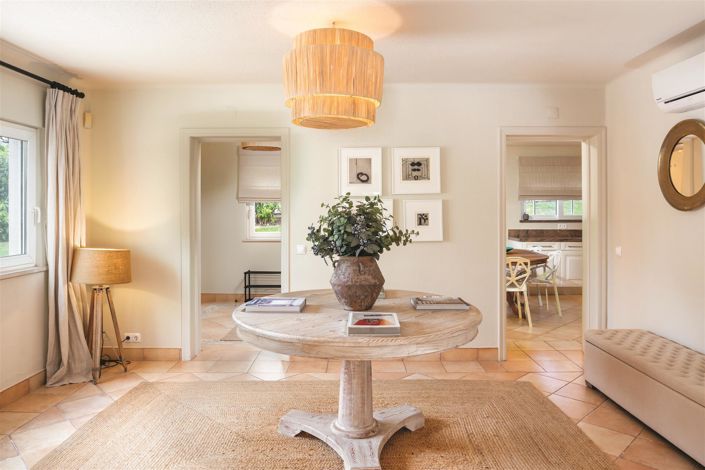 Image No.45-5 Bed House for sale