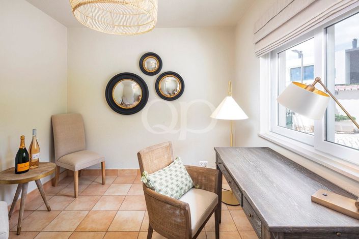 Image No.9-5 Bed House for sale