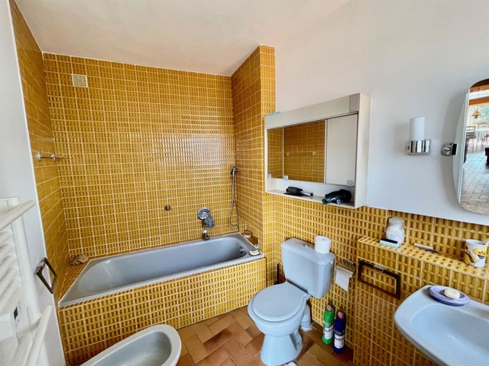 Image No.23-3 Bed House for sale