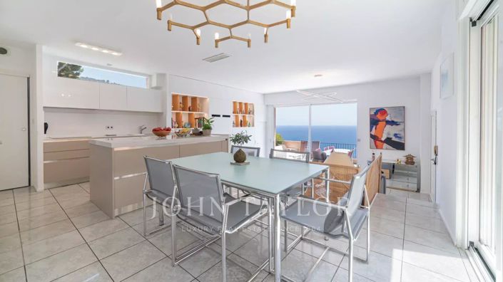 Image No.6-4 Bed House for sale