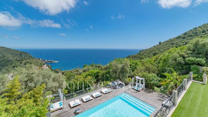 Image No.16-7 Bed House for sale