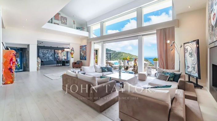 Image No.4-7 Bed House for sale