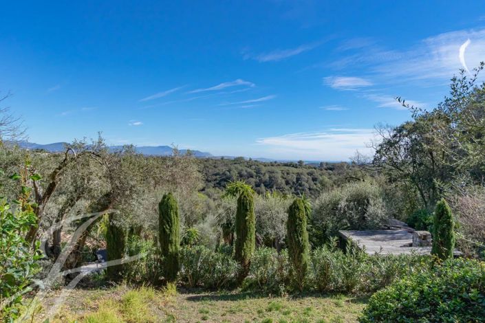Image No.5-Maison de 1 chambre à vendre à Roquefort-les-Pins