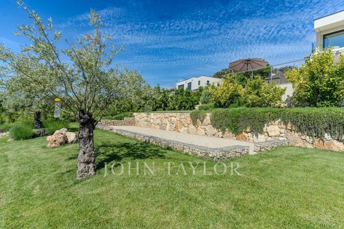 Image No.17-Maison de 5 chambres à vendre à Châteauneuf-Grasse
