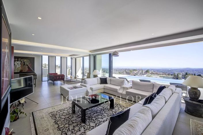 Image No.5-Maison de 5 chambres à vendre à Châteauneuf-Grasse