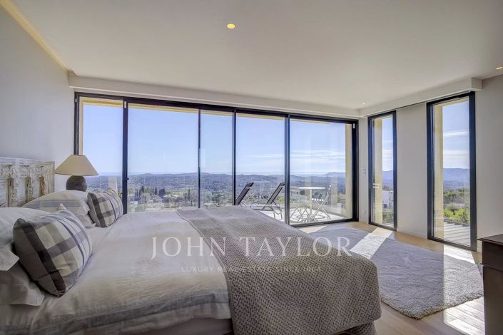 Image No.8-Maison de 5 chambres à vendre à Châteauneuf-Grasse