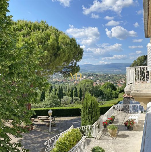Image No.1-6 Bed House for sale
