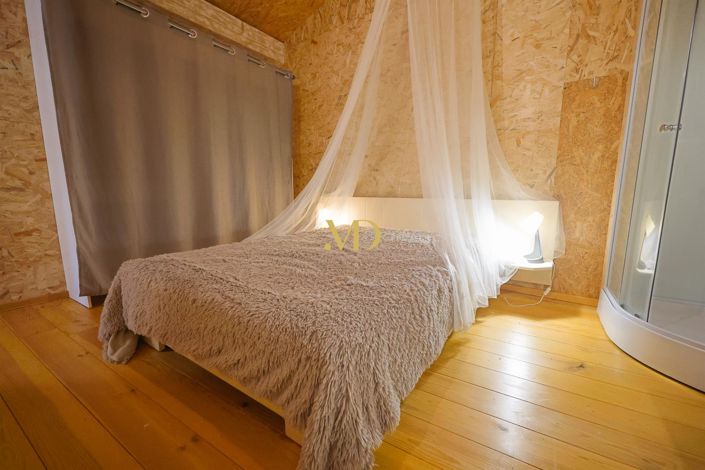 Image No.34-5 Bed House for sale