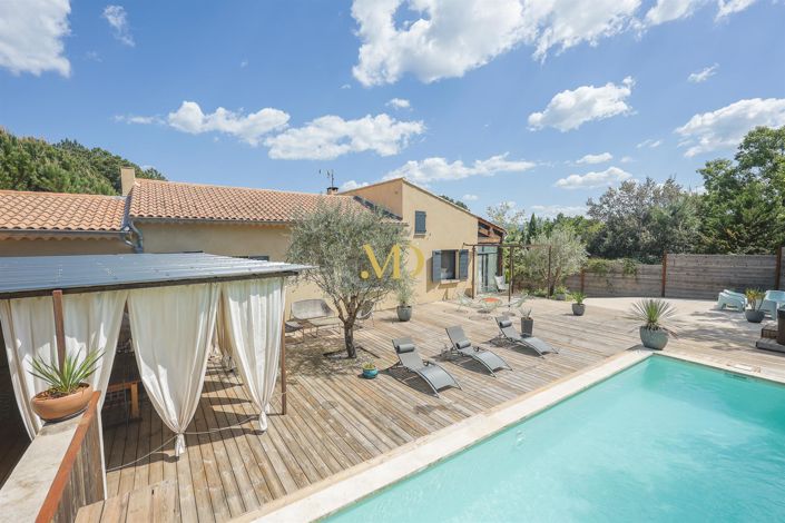 Image No.9-5 Bed House for sale