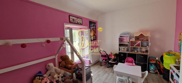 Image No.8-3 Bed House for sale