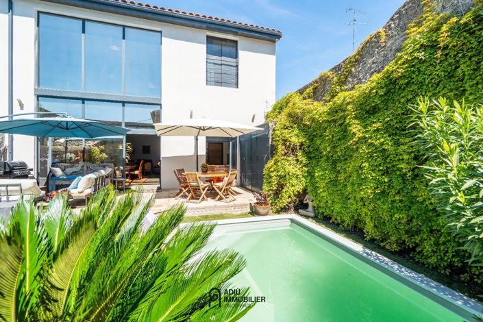 Image No.1-3 Bed House for sale