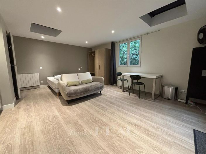 Image No.15-5 Bed House for sale