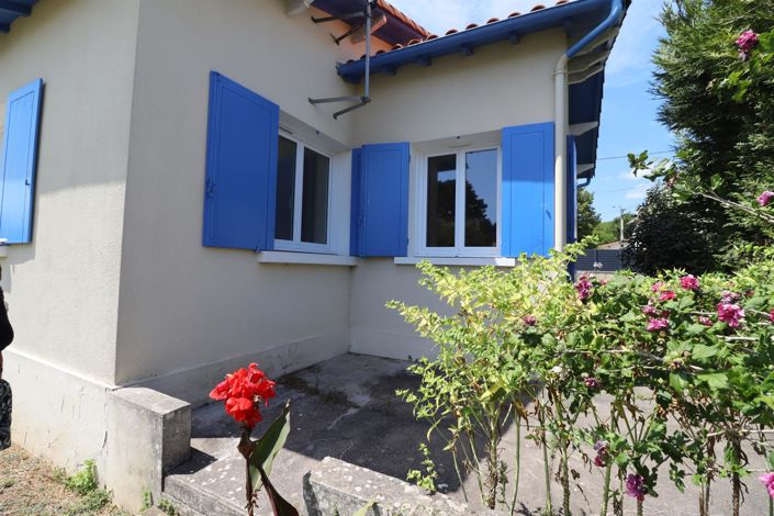 Image No.1-3 Bed House for sale