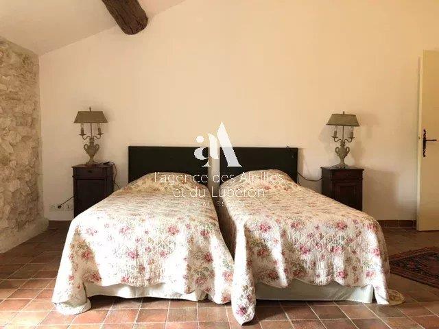 Image No.18-5 Bed House for sale