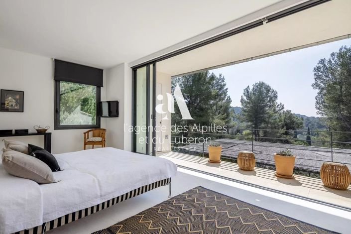 Image No.16-4 Bed House for sale