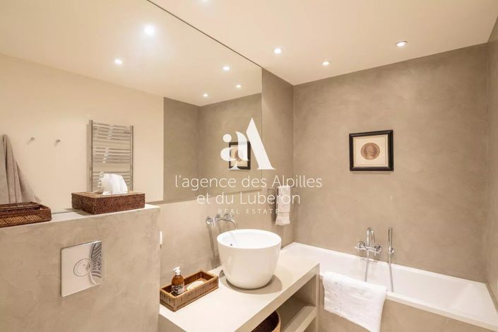 Image No.17-4 Bed House for sale